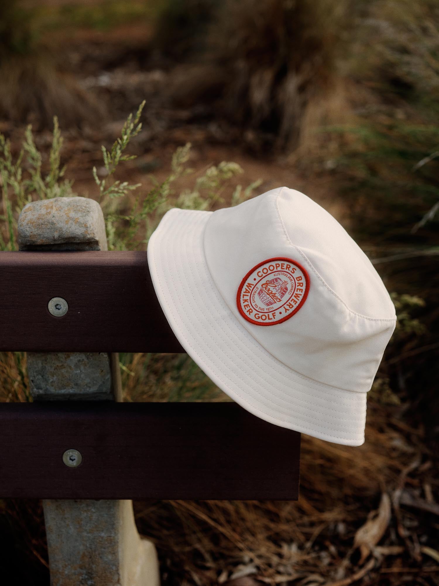 Shield Bucket Hat Classic White