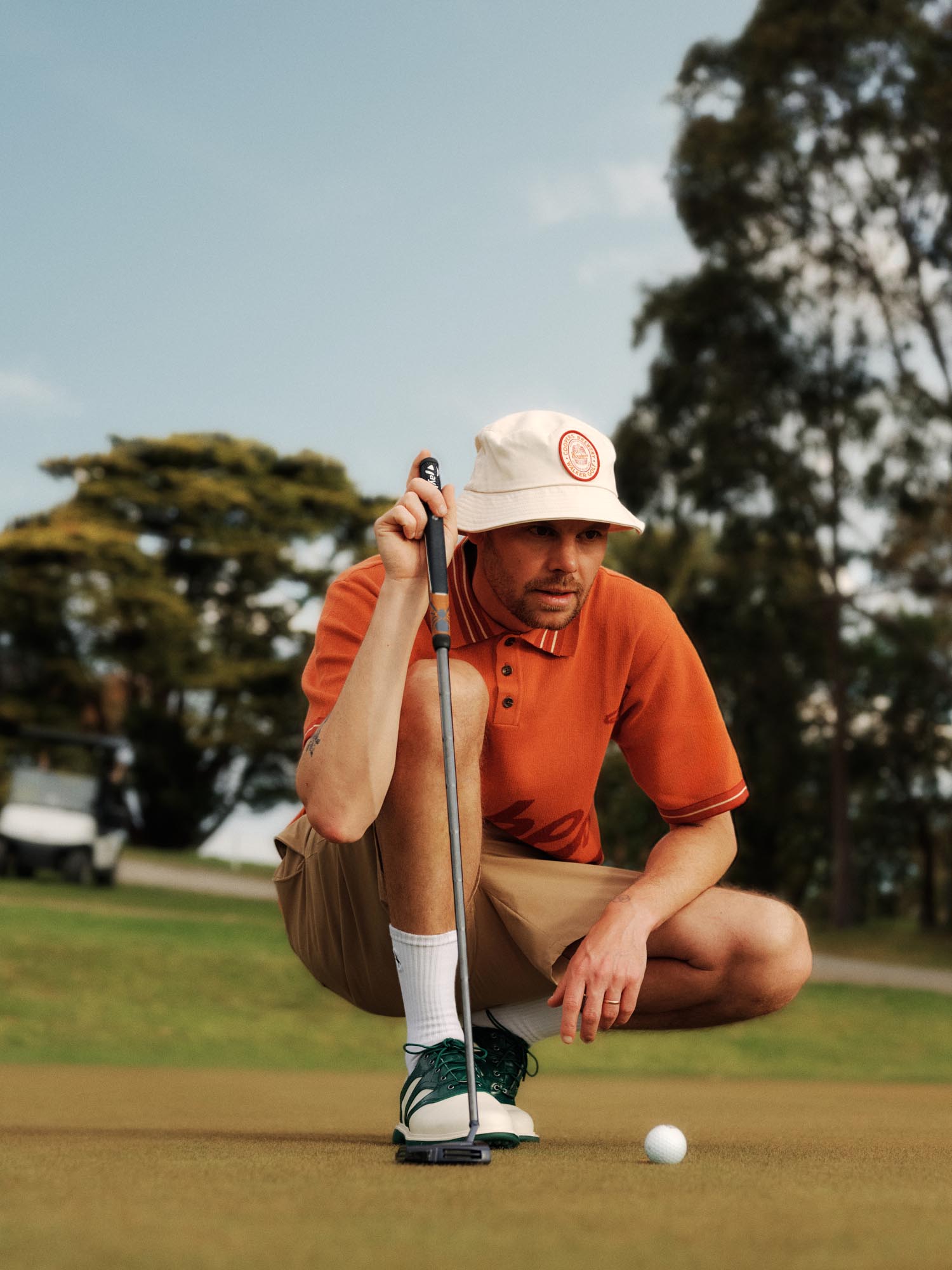 Shield Bucket Hat Classic White